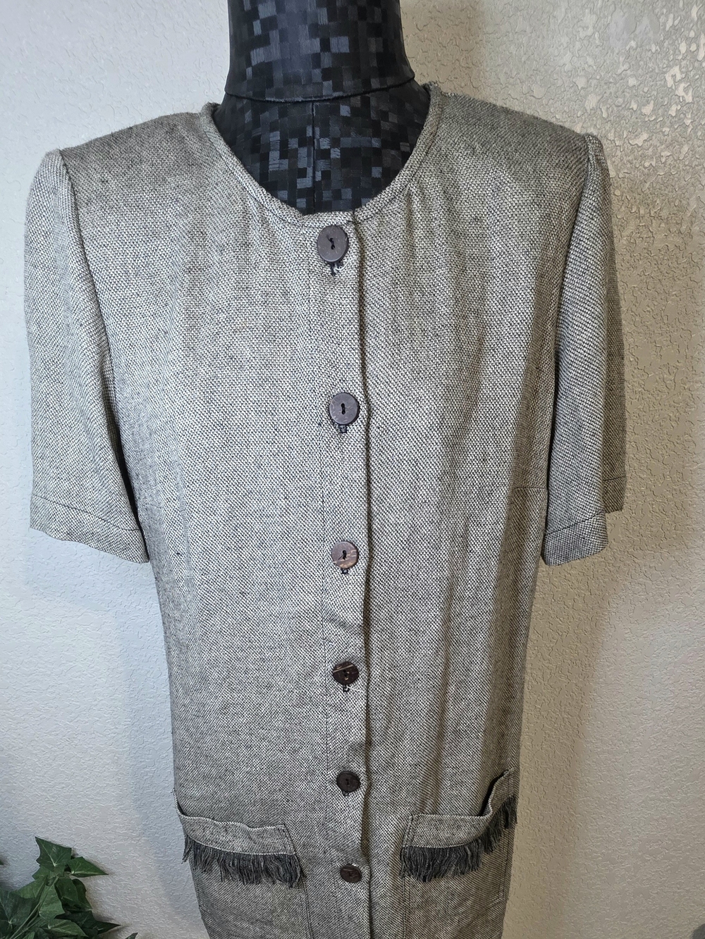 Saint Tropez West Short-Sleeve Tweed Dress in Light Gray